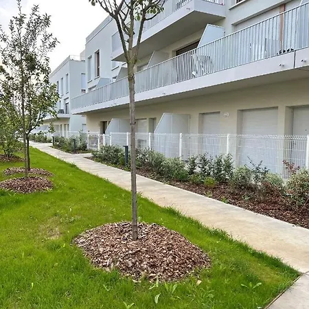Apartment Au Coeur Du Nouveau Aren Park