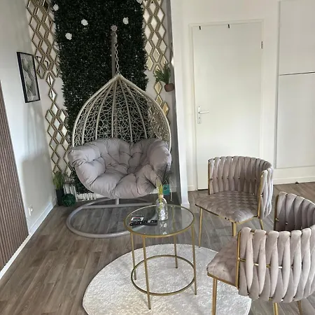 Apartment Au Coeur Du Nouveau Aren Park Cergy